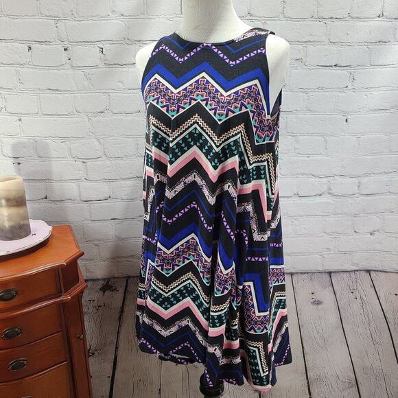 planet gold multi colored zigzag tank top - Picture 2 of 10